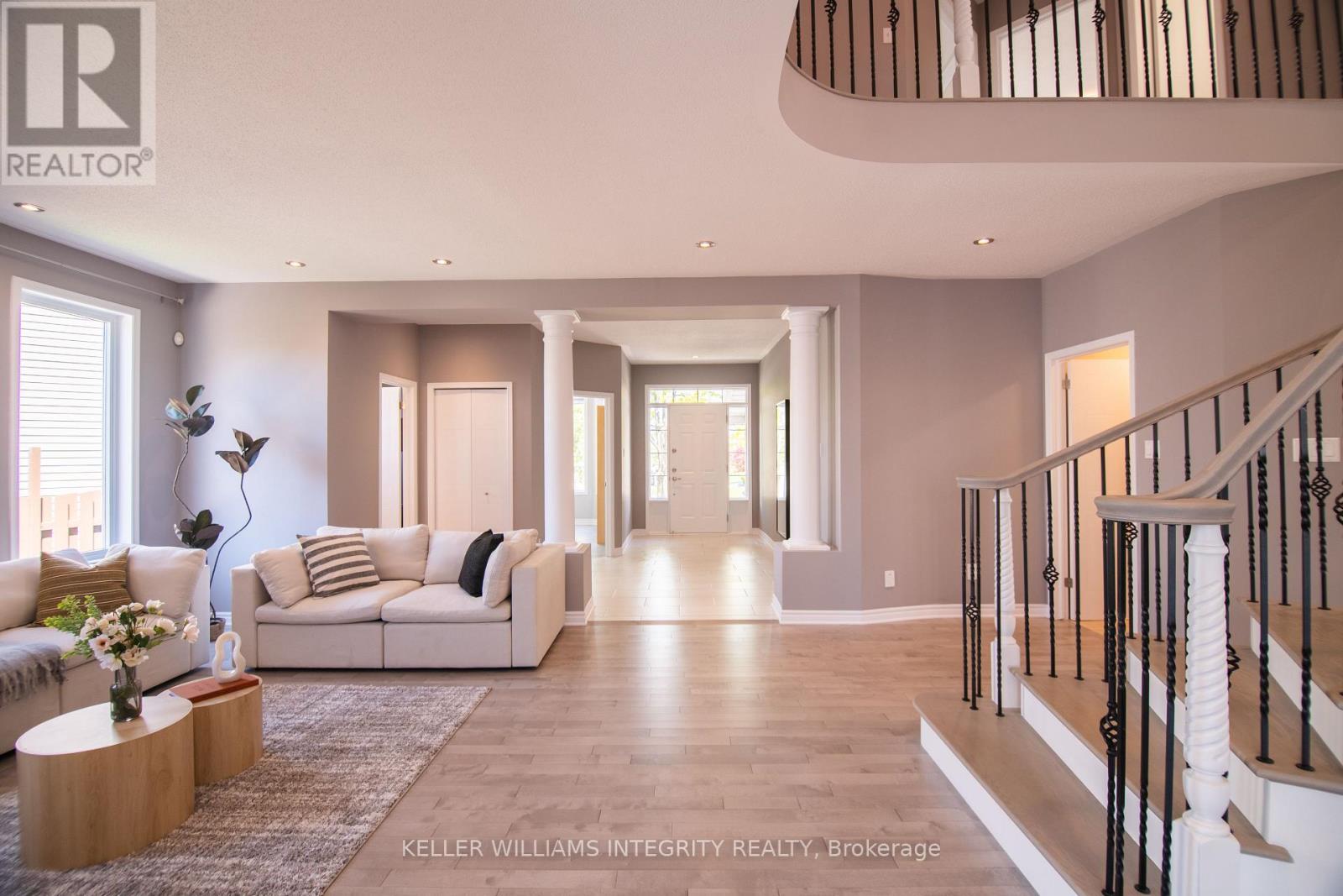 34 Keighley Circle, Ottawa, Ontario  K2K 3H8 - Photo 5 - X12177329
