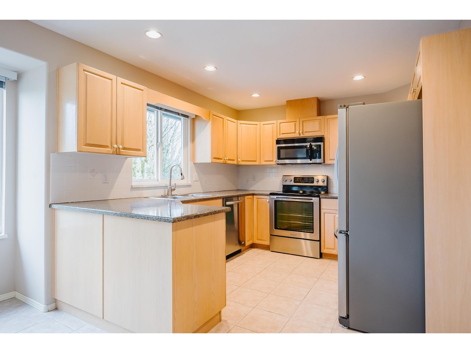 Property at 309 13888 70 AVENUE image 5