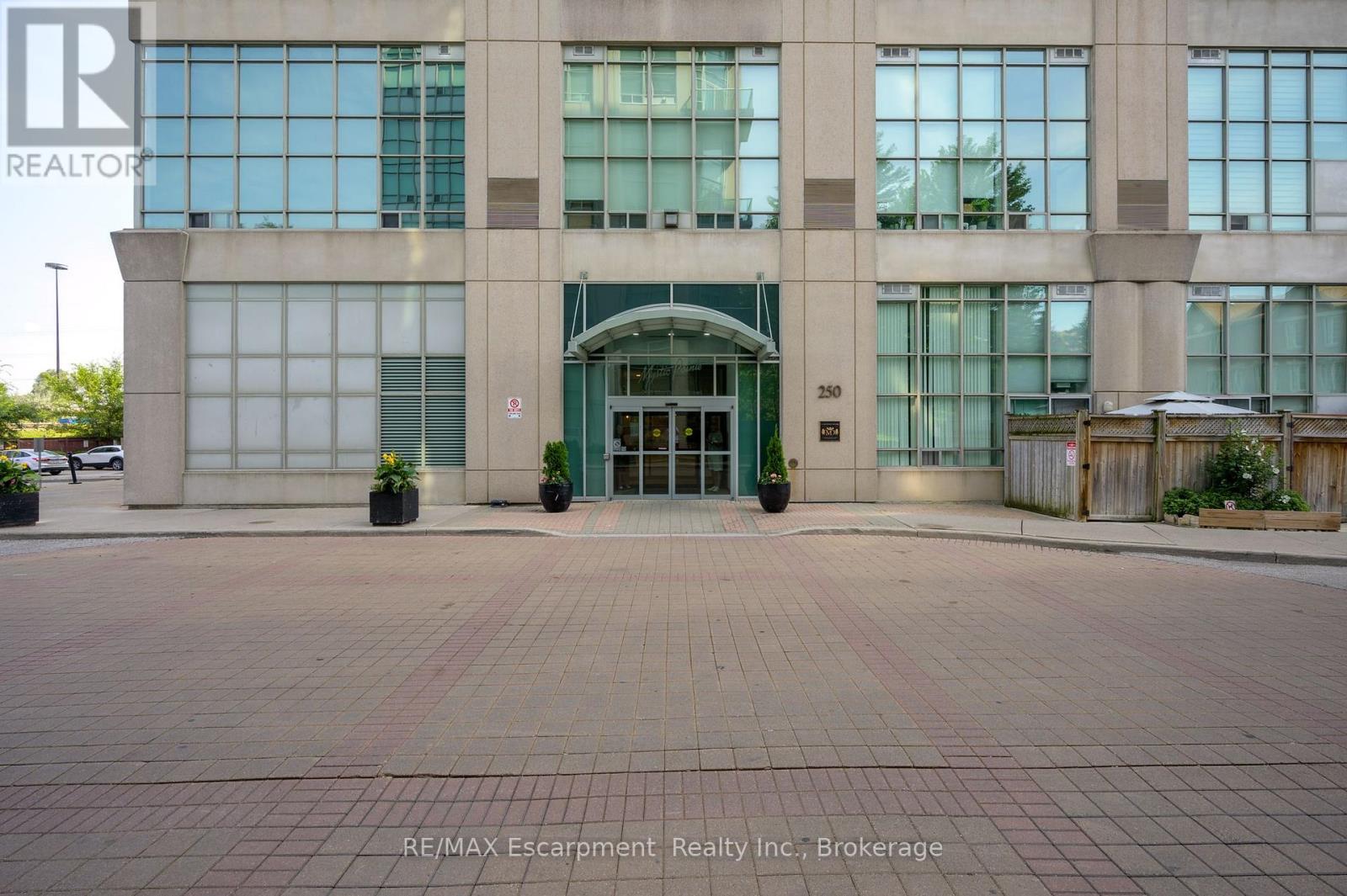 Property at 603 - 250 MANITOBA STREET image 2