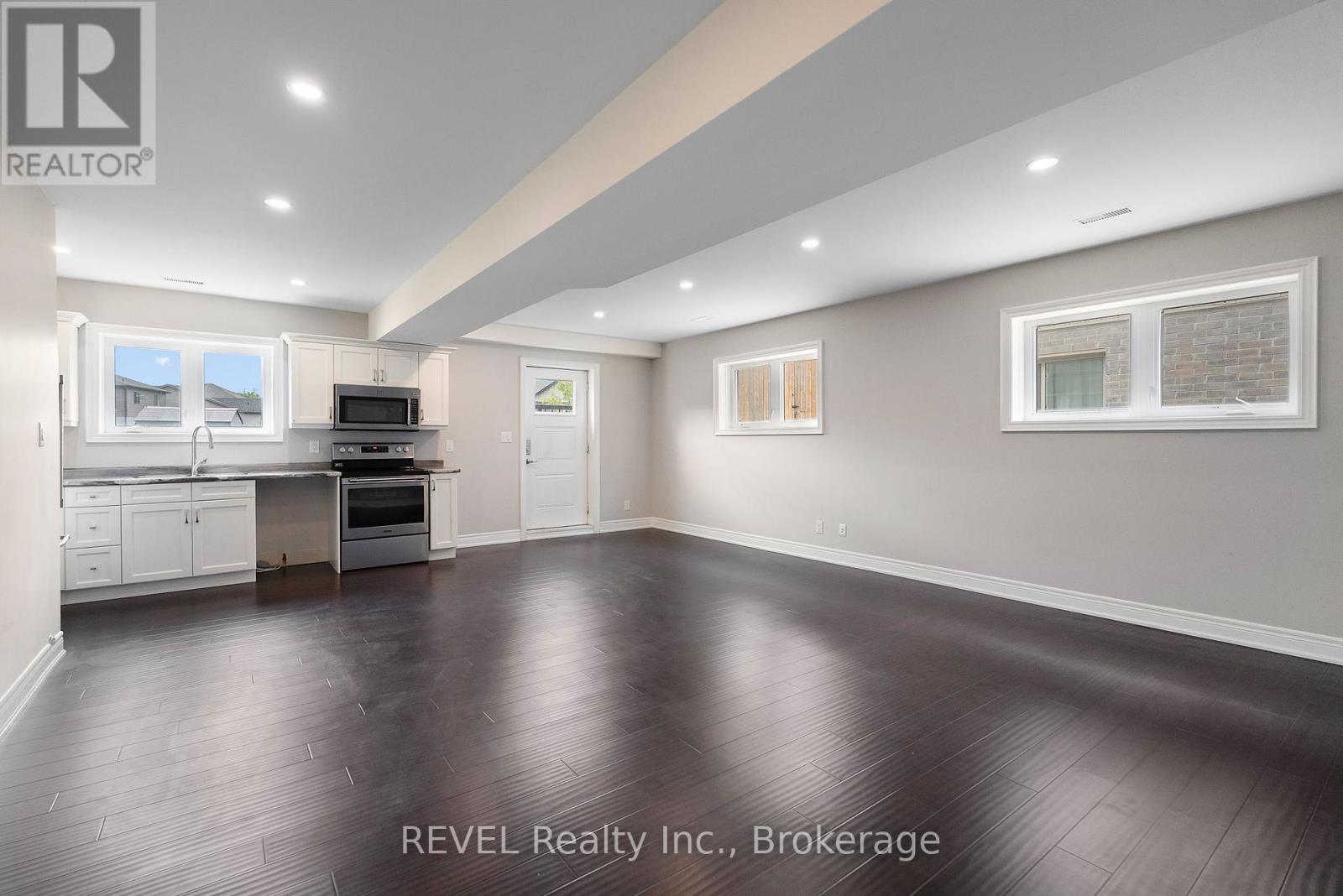 6464 Sam Iorfida Drive, Niagara Falls (Oldfield), Ontario  L2G 0H5 - Photo 30 - X12177307