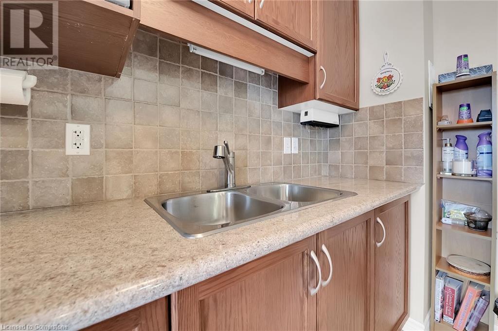 793 Colborne Street E Unit# 512, Brantford, Ontario  N3S 7J3 - Photo 17 - 40734406