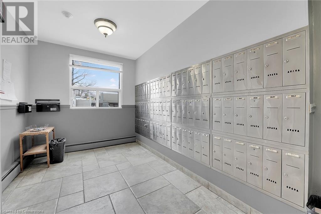 793 Colborne Street E Unit# 512, Brantford, Ontario  N3S 7J3 - Photo 7 - 40734406