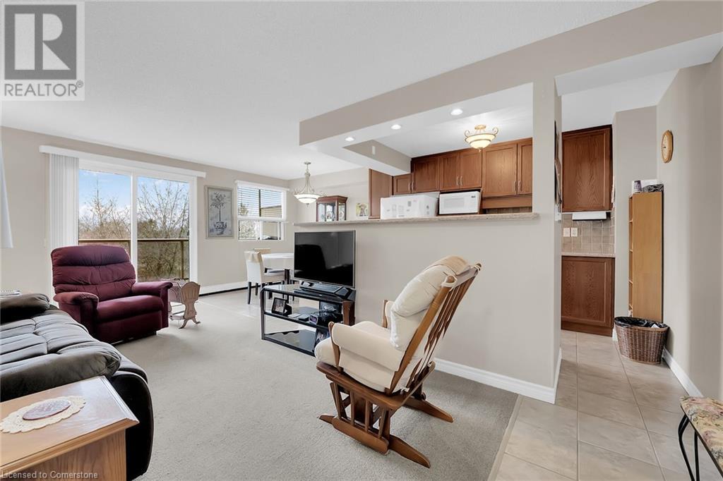 793 Colborne Street E Unit# 512, Brantford, Ontario  N3S 7J3 - Photo 9 - 40734406