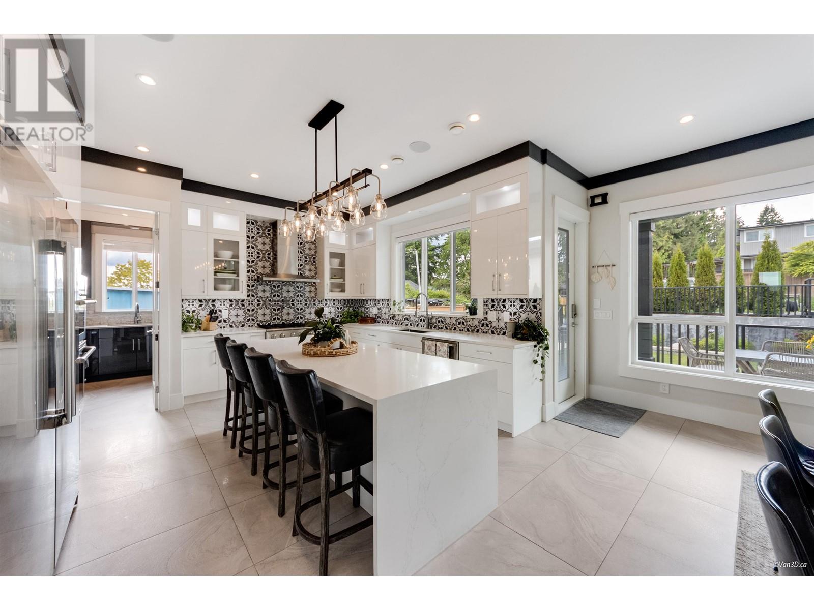 Property at 2243 KUGLER AVENUE image 5
