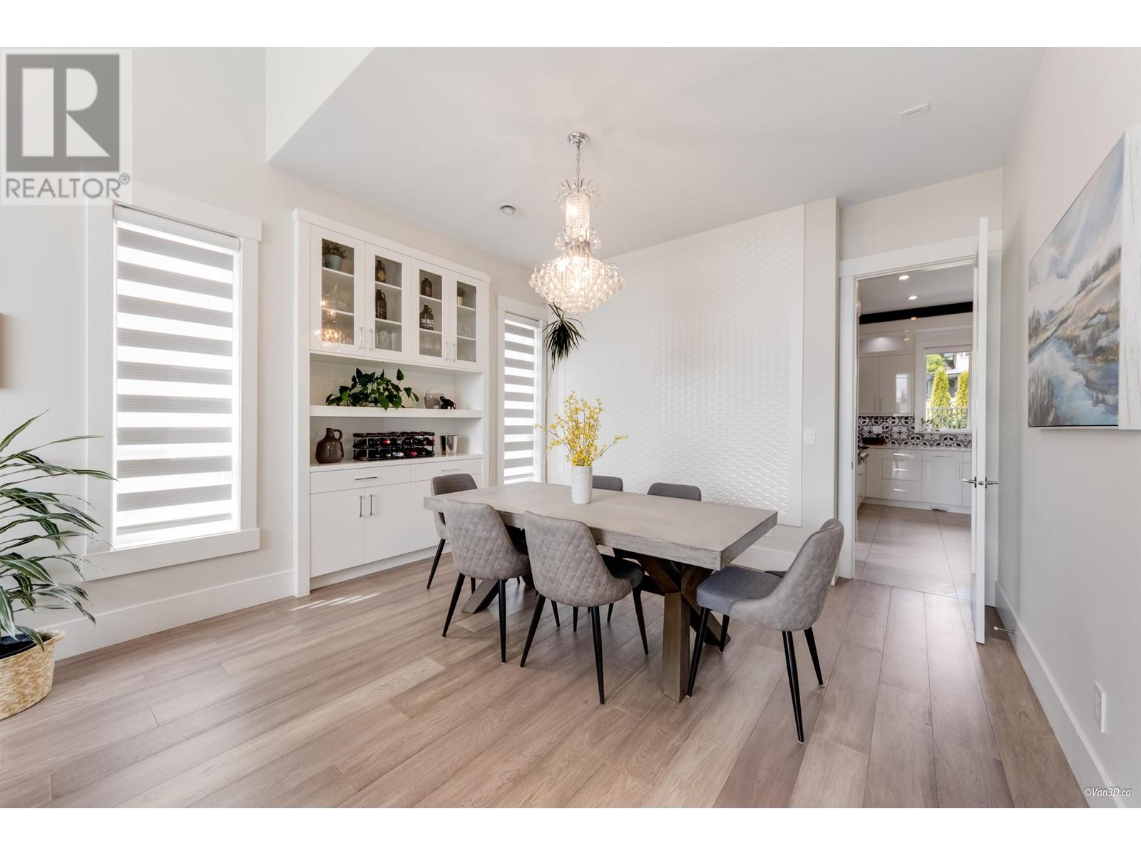 Property at 2243 KUGLER AVENUE image 4