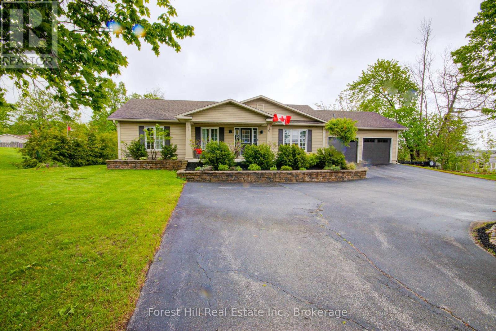 27 Greengables Drive, Oro-Medonte, Ontario  L0L 1T0 - Photo 3 - S12171707