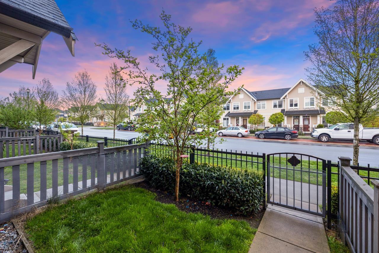 11 30989 Westridge Place, Abbotsford, British Columbia  V2T 0E7 - Photo 3 - R3007484