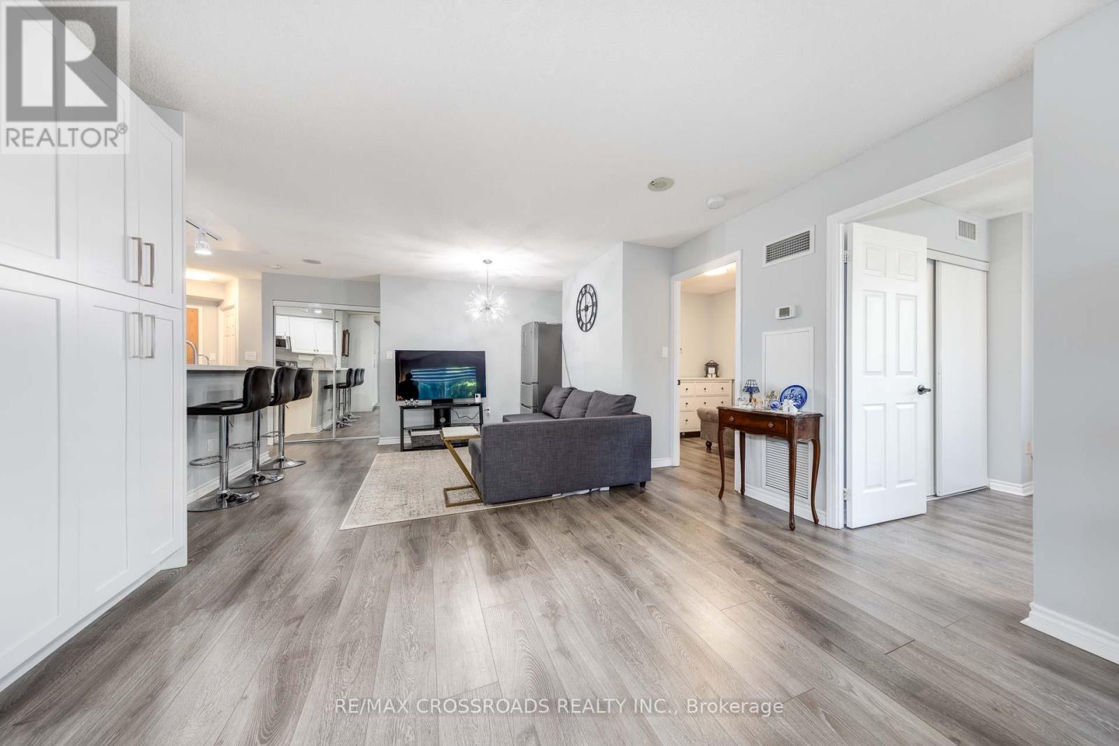 203 - 7 Lorraine Drive, Toronto, Ontario  M2N 7H2 - Photo 11 - C12177302
