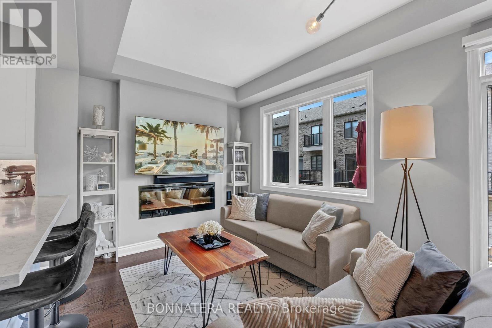103 - 10 Augustus Terrace, Toronto, Ontario  M8Z 0E4 - Photo 13 - W12162752