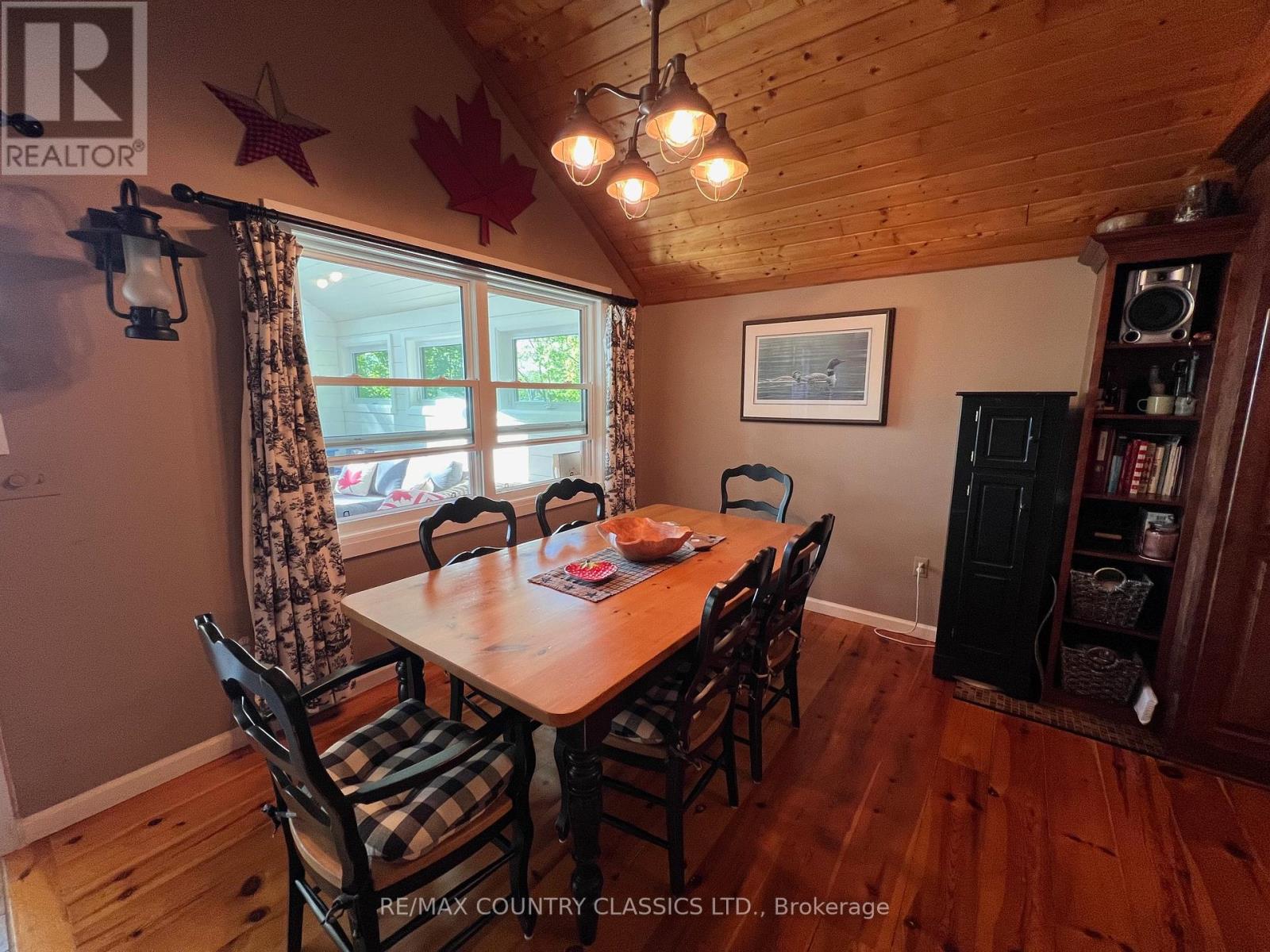 90 Village Street, Hastings Highlands, Ontario K0L 1C0 - Photo 24 - X12176240
