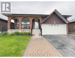 20 CLEETHORPES BOULEVARD, Toronto, Ontario