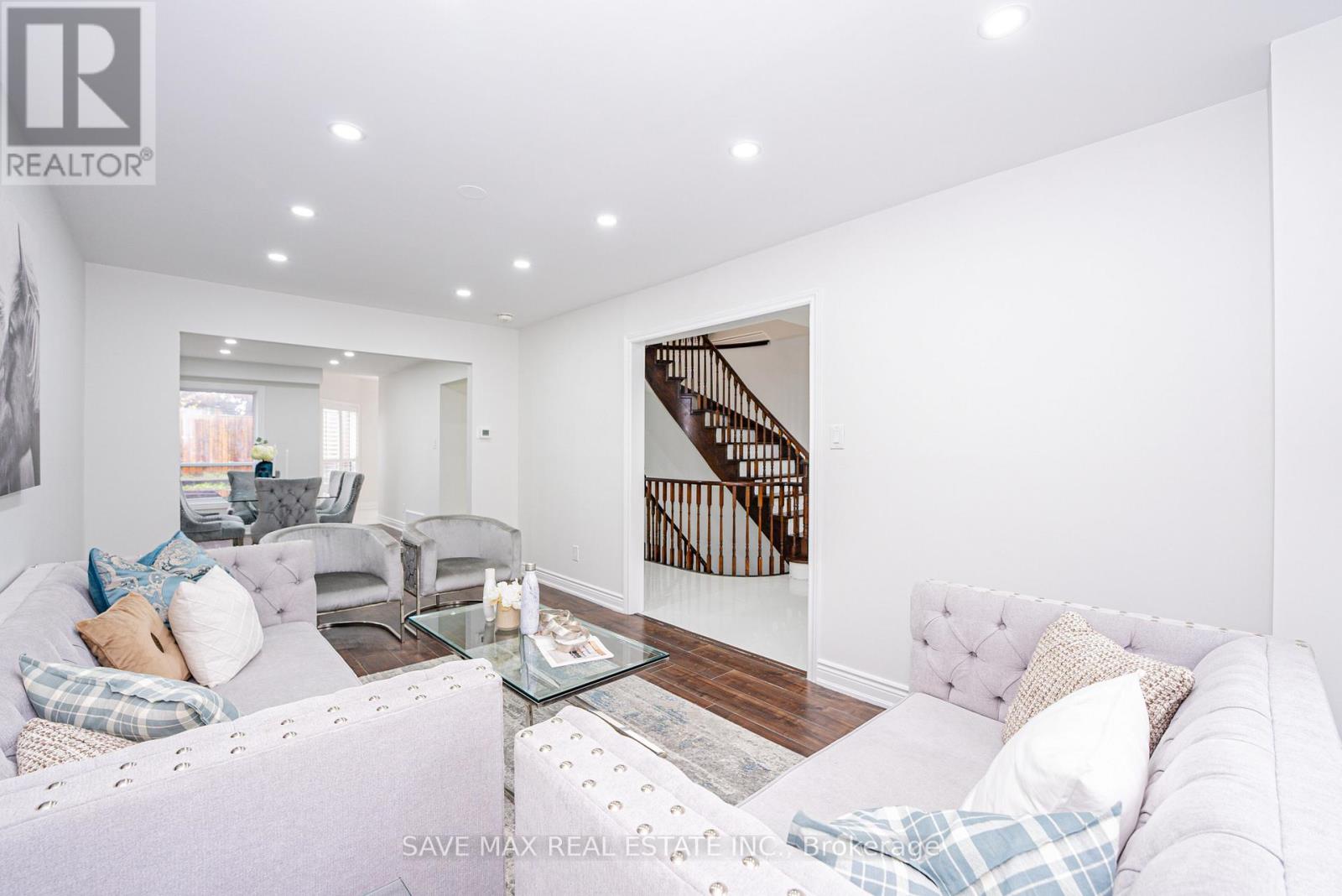 14 Conover Court, Brampton (Brampton South), Ontario  L6Y 3J5 - Photo 9 - W12177311