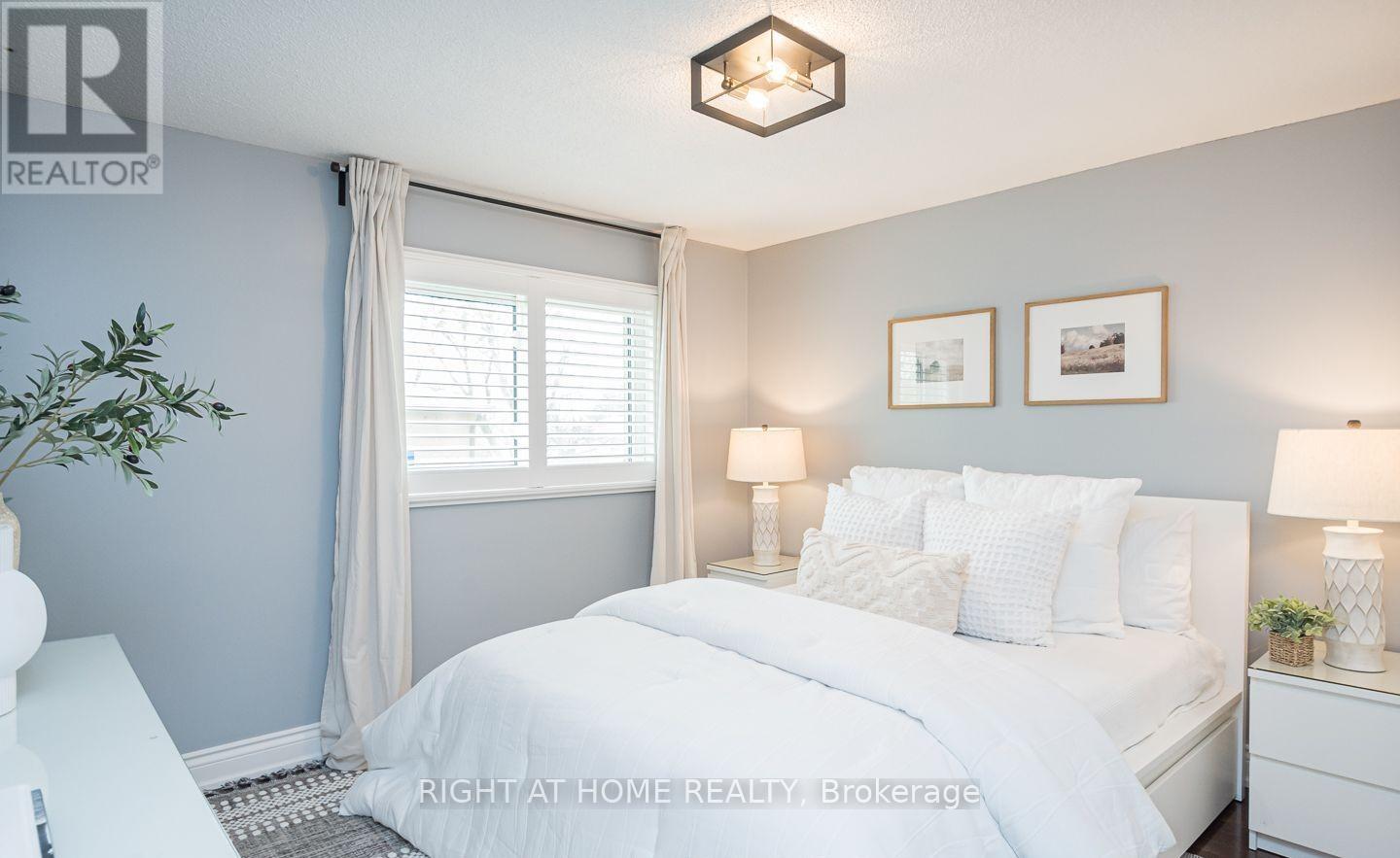 6772 Dolmage Court, Mississauga, Ontario  L5N 4V9 - Photo 23 - W12177334