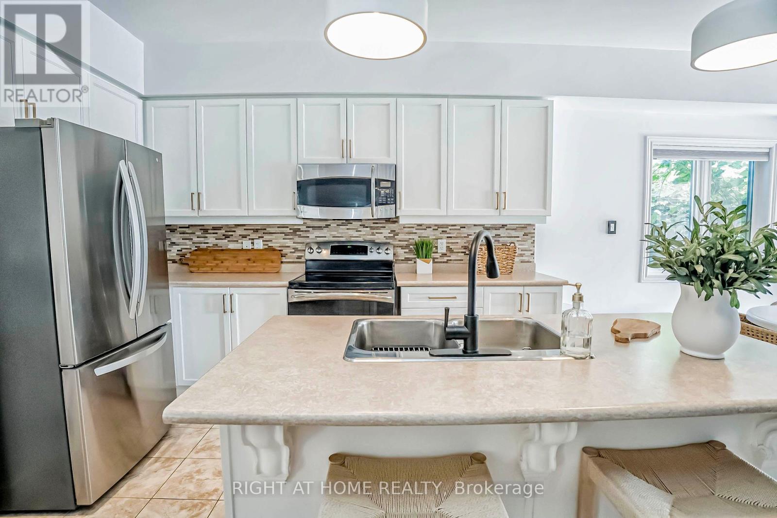 618 Knox Avenue, Hamilton, Ontario  L8H 6K3 - Photo 17 - X12177325