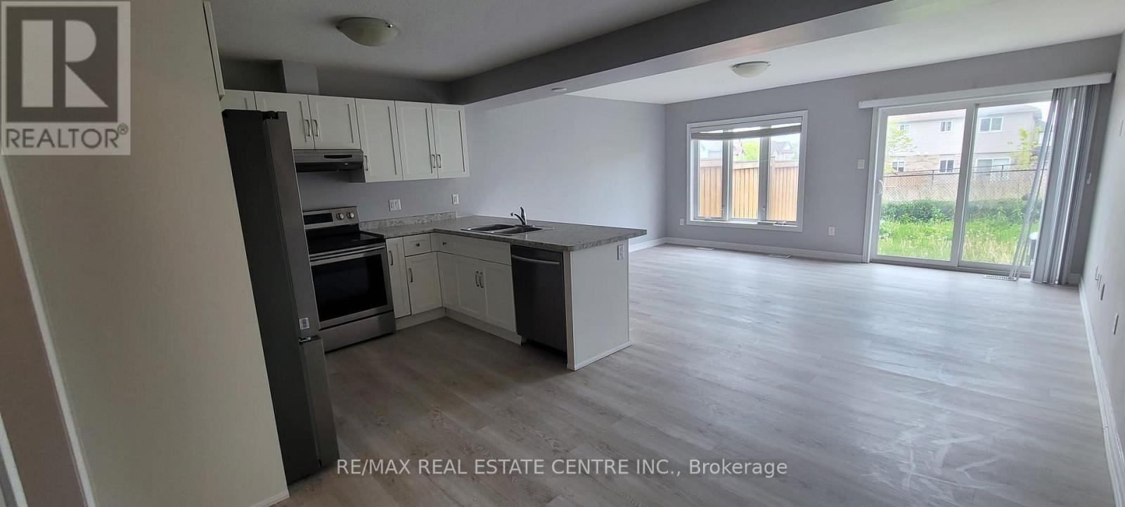 10 Mccann Street, Guelph, Ontario  N1G 0A8 - Photo 4 - X12177336