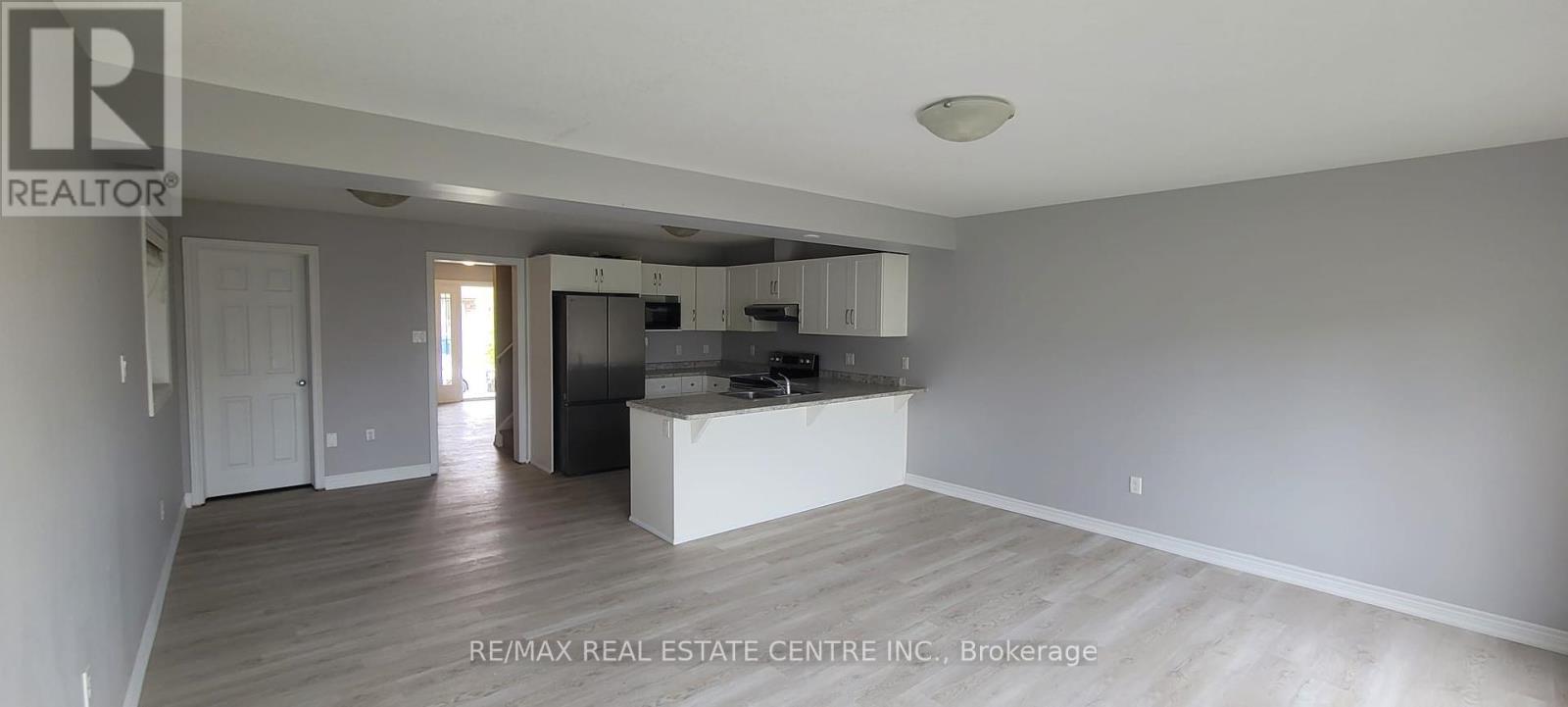 10 Mccann Street, Guelph, Ontario  N1G 0A8 - Photo 5 - X12177336