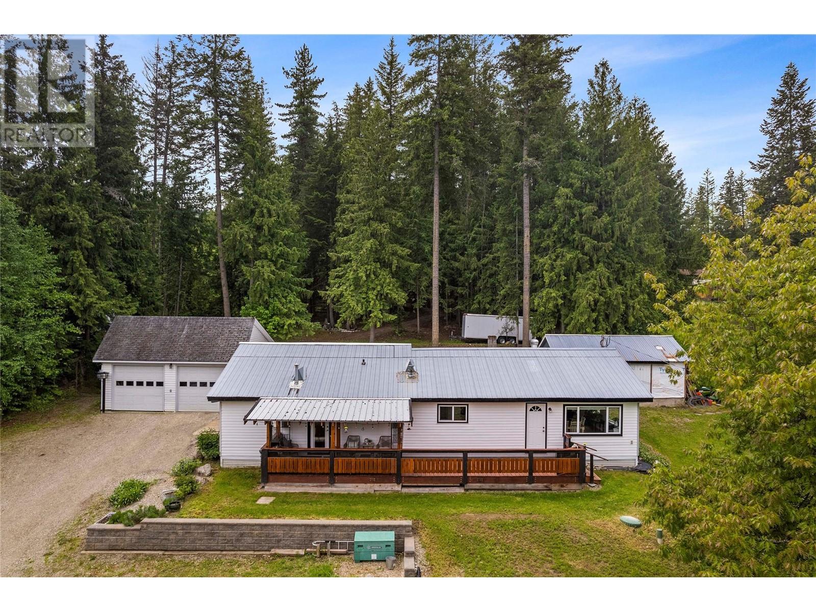 2885 White Lake Road, Sorrento, BC V0E2W0