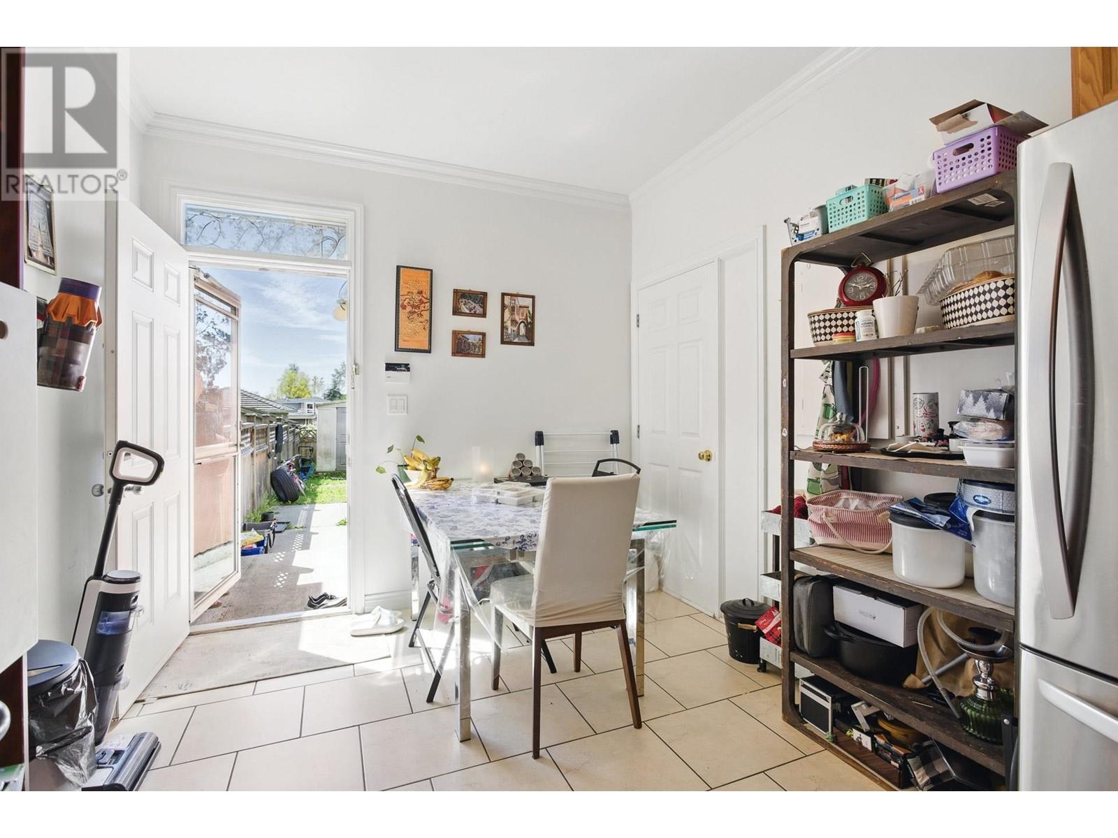 4316 Hurst Street, Burnaby, British Columbia  V5J 1M9 - Photo 10 - R3007995