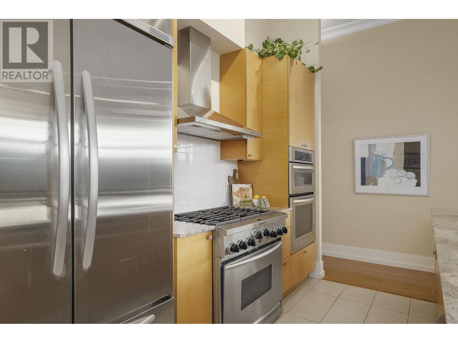 2701 400 Capilano Road, Port Moody, British Columbia  V3E 0E1 - Photo 8 - R3008018