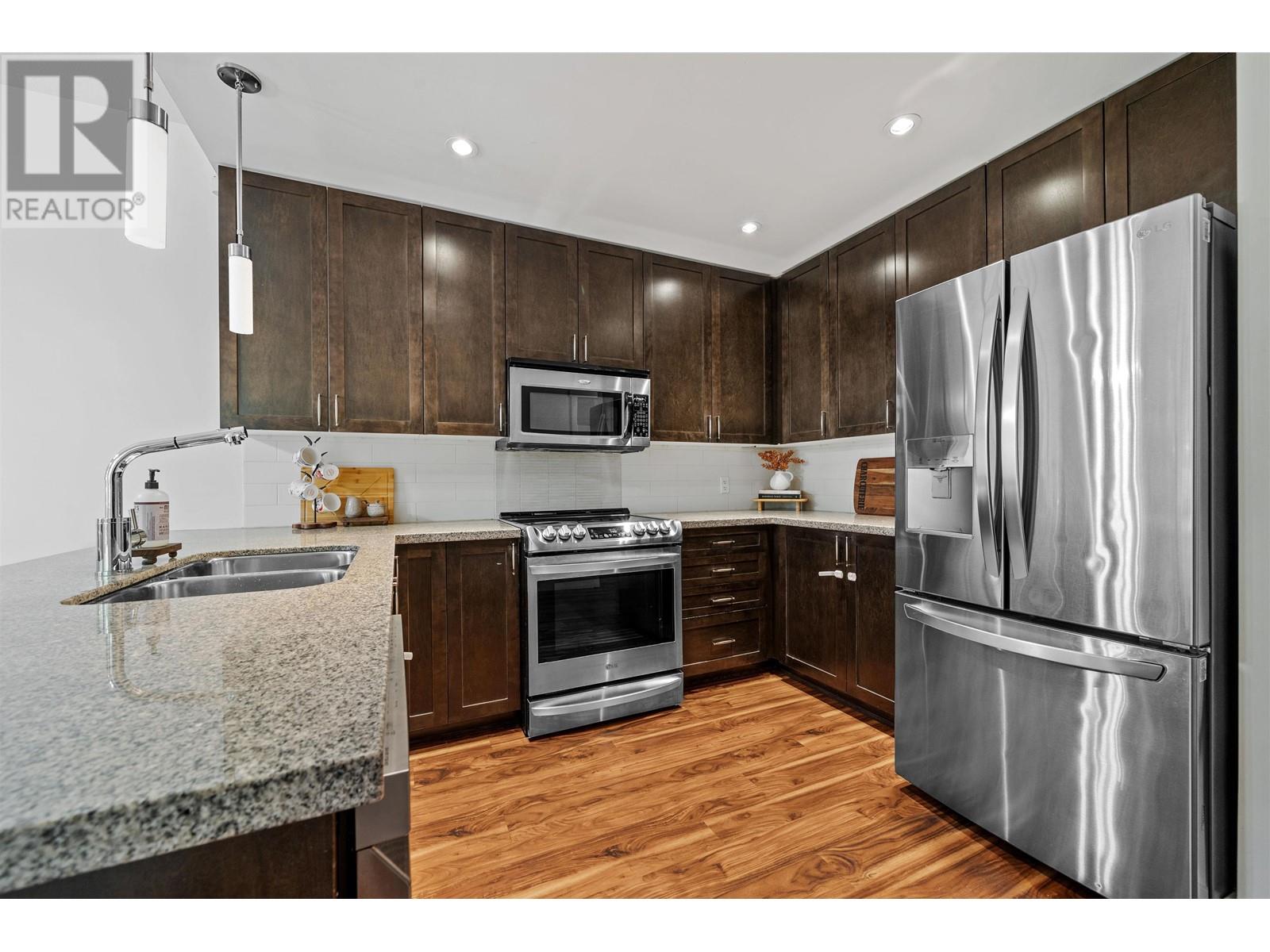 118 2368 Marpole Avenue, Port Coquitlam, British Columbia  V3C 2A2 - Photo 9 - R3008038