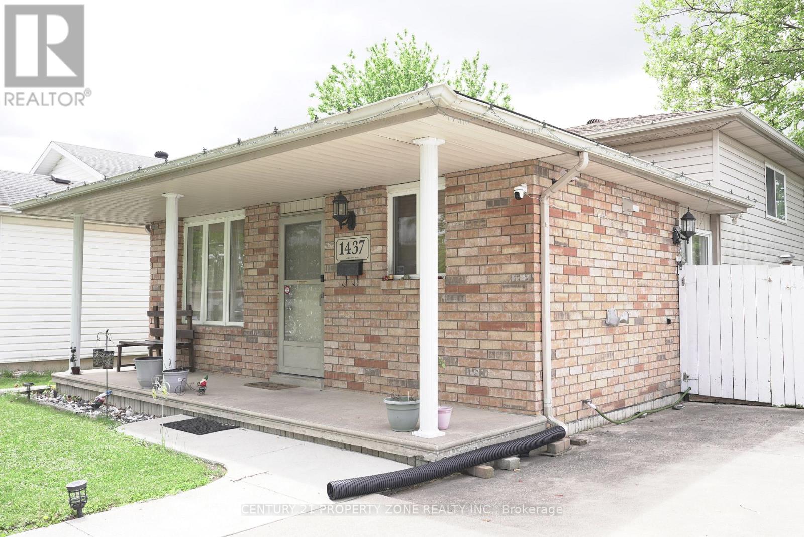 1437 Hansen Crescent W, Windsor, Ontario  N8W 5P4 - Photo 3 - X12176800
