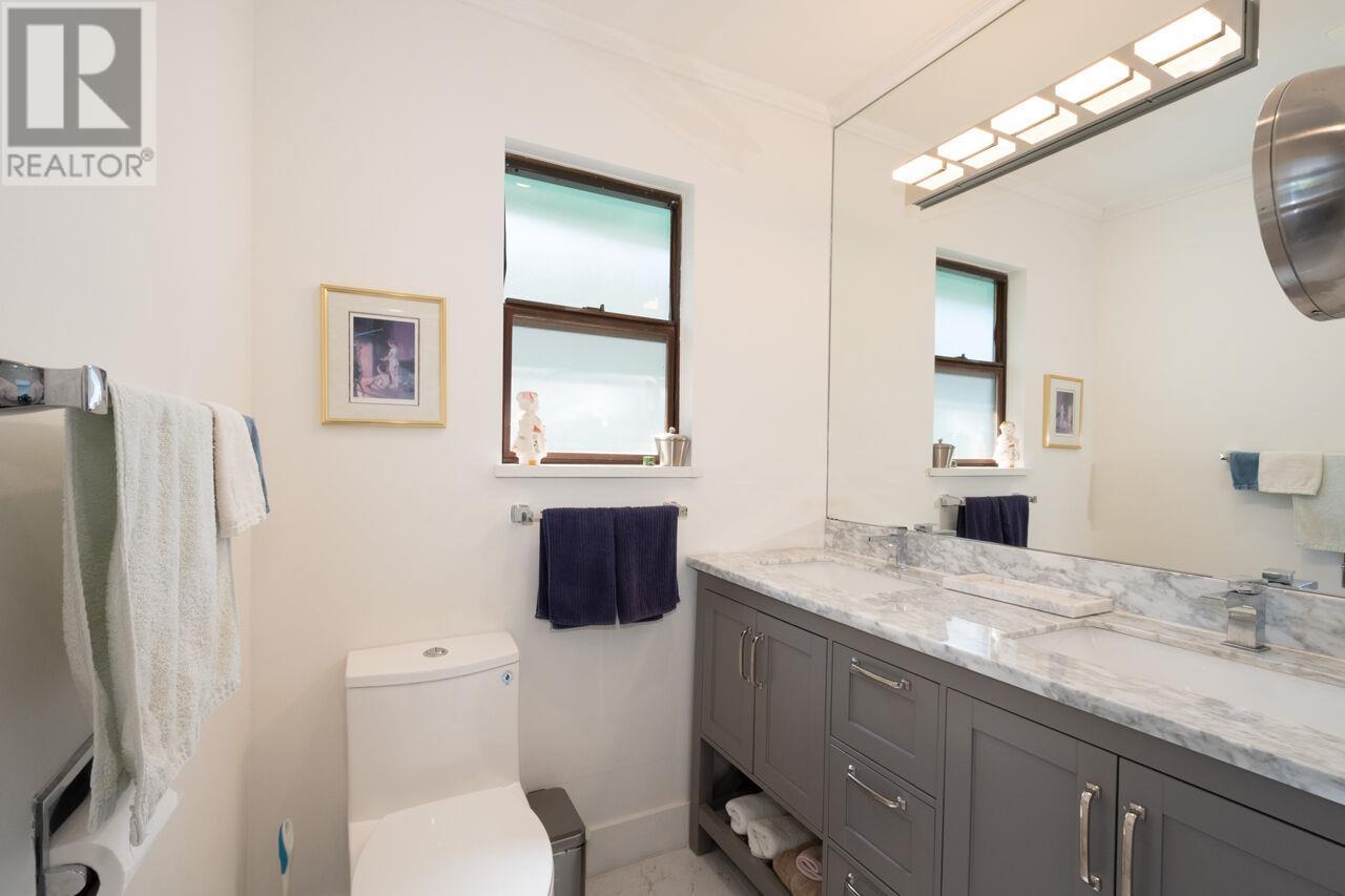 2564 Panorama Drive, North Vancouver, British Columbia  V7G 1V5 - Photo 24 - R3008005
