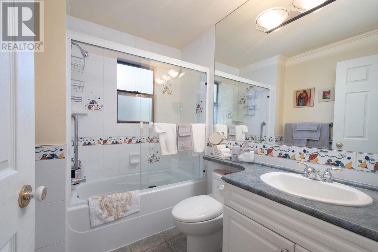 2564 Panorama Drive, North Vancouver, British Columbia  V7G 1V5 - Photo 25 - R3008005