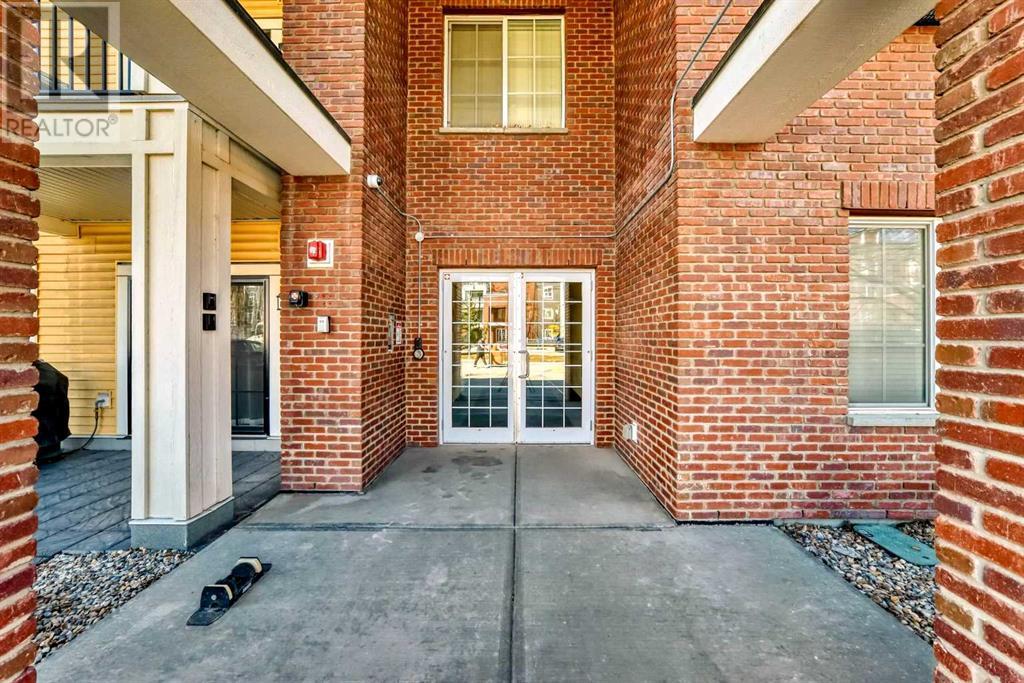 Property at 3214, 99 Copperstone Park SE image 3