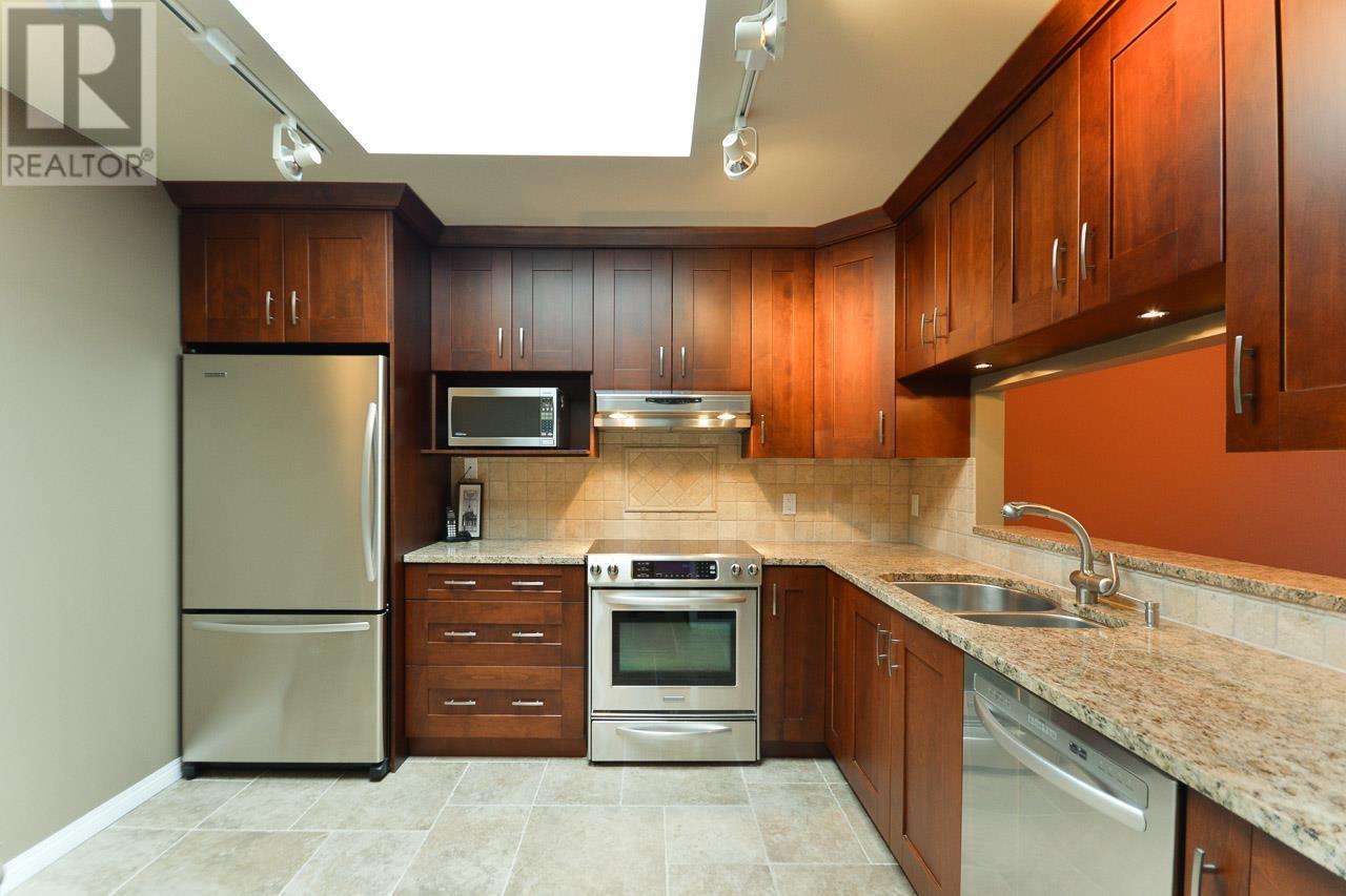 311 1695 Augusta Avenue, Burnaby, British Columbia  V5A 4S8 - Photo 4 - R3008040