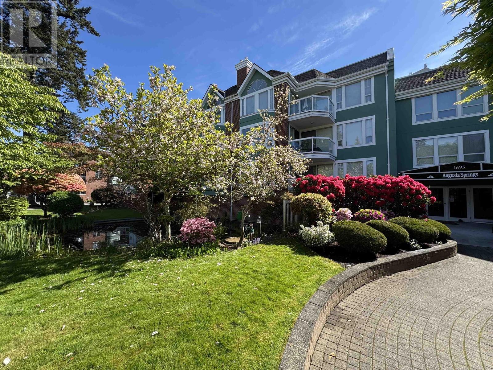 311 1695 Augusta Avenue, Burnaby, British Columbia  V5A 4S8 - Photo 2 - R3008040