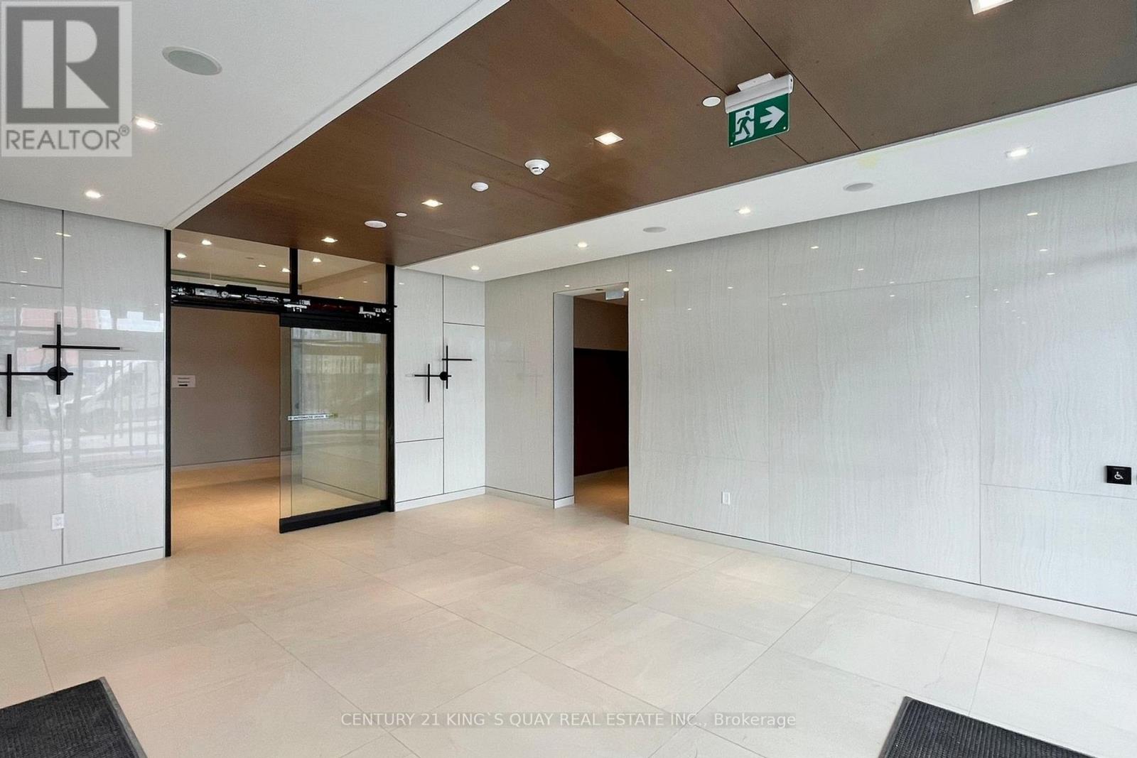 330 - 7 Golden Lion Heights, Toronto, Ontario  M2M 0C1 - Photo 4 - C12177355