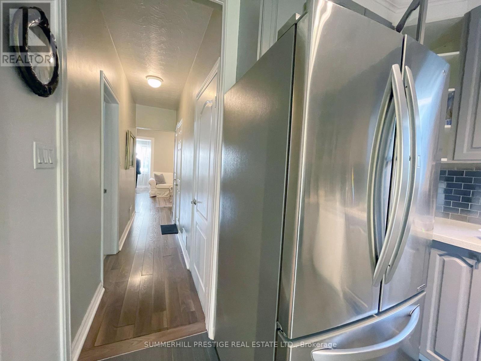53 Bowie Avenue, Toronto, Ontario  M6E 2P4 - Photo 20 - W12028779