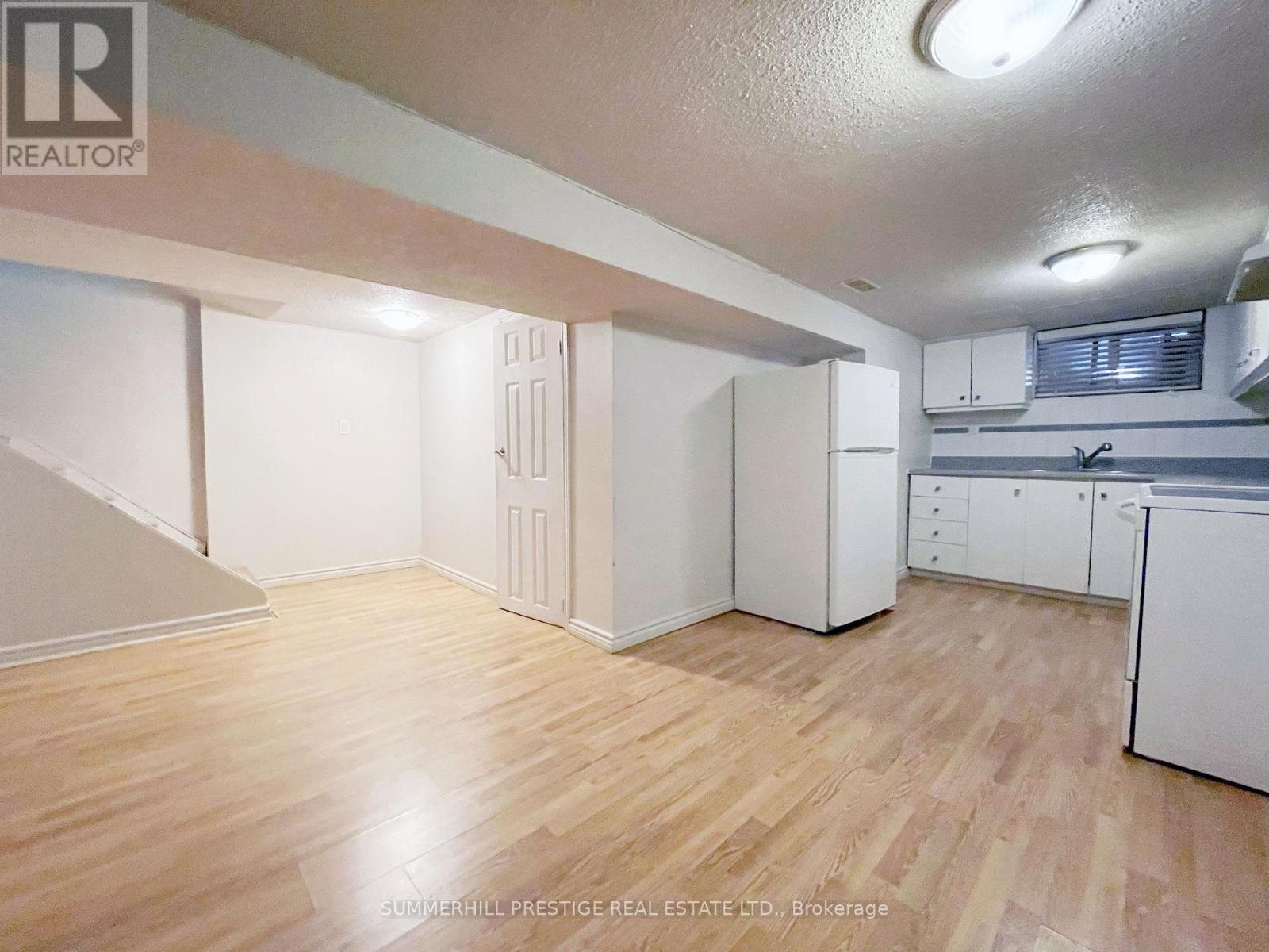 53 Bowie Avenue, Toronto, Ontario  M6E 2P4 - Photo 28 - W12028779