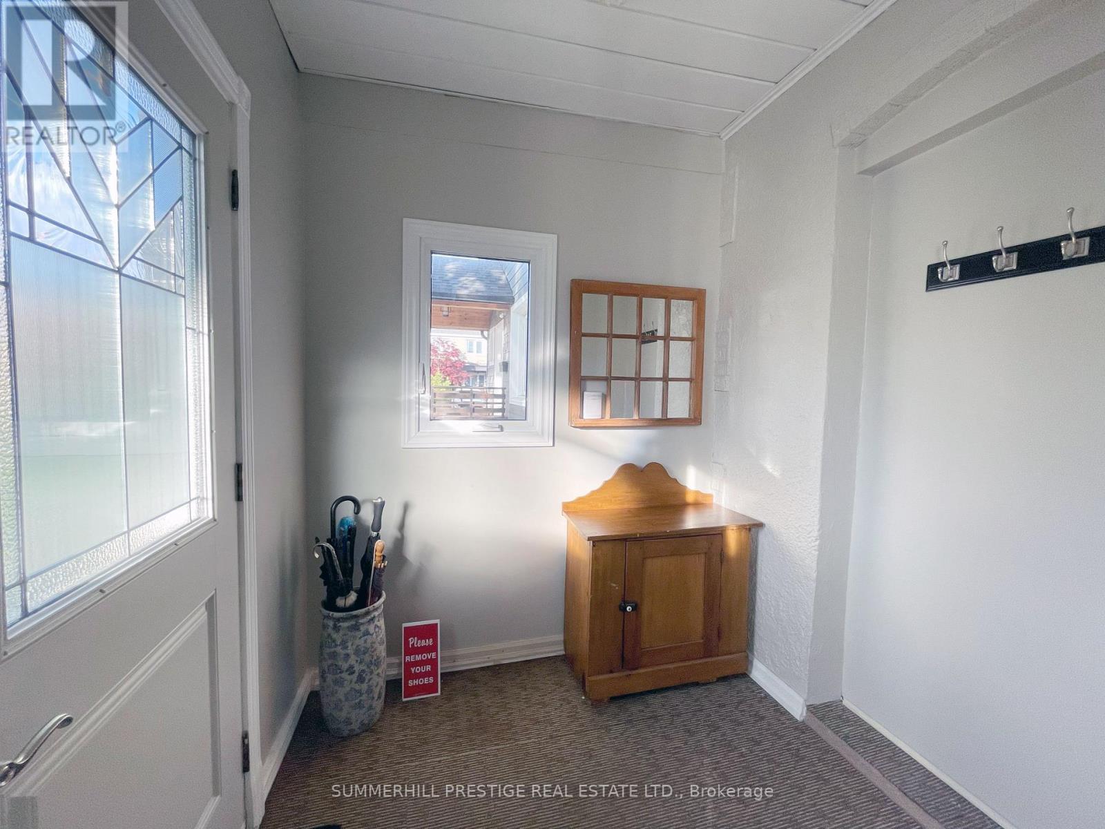 53 Bowie Avenue, Toronto, Ontario  M6E 2P4 - Photo 3 - W12028779