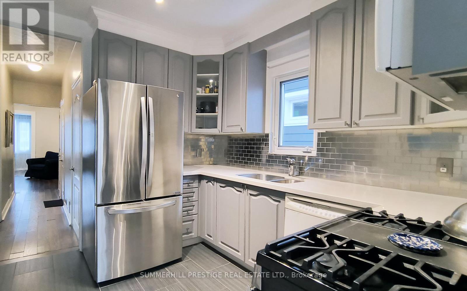 53 Bowie Avenue, Toronto, Ontario  M6E 2P4 - Photo 21 - W12028779