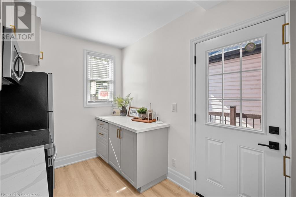 102 Gibson Avenue, Hamilton, Ontario  L8L 6J8 - Photo 8 - 40733923