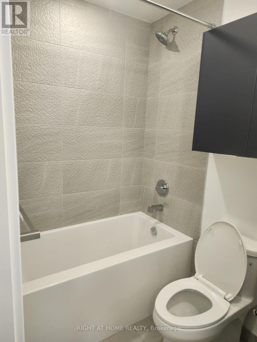 435 - 5105 Hurontario Street, Mississauga, Ontario  L4Z 3X7 - Photo 4 - W12177347