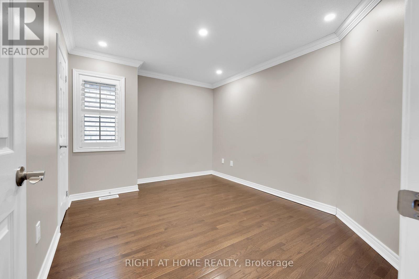 1445 Laurier Avenue, Milton, Ontario  L9T 8T4 - Photo 27 - W12177362