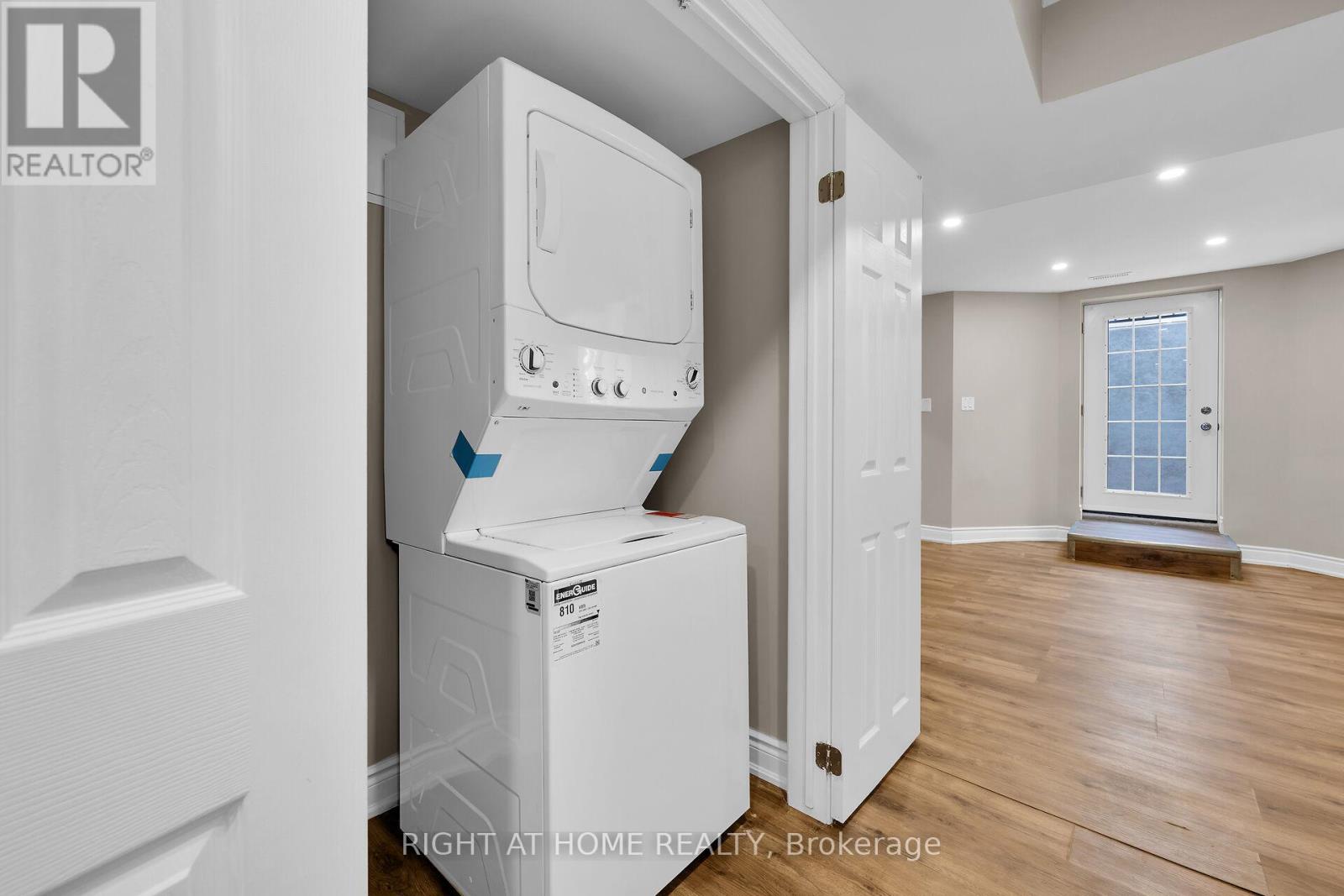 1445 Laurier Avenue, Milton, Ontario  L9T 8T4 - Photo 37 - W12177362