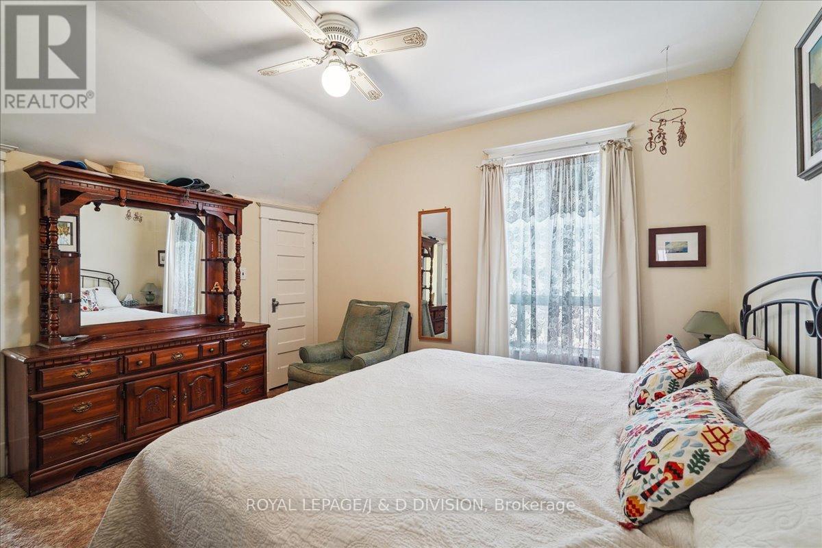 172 Briar Hill Avenue, Toronto, Ontario  M4R 1H9 - Photo 25 - C12177274