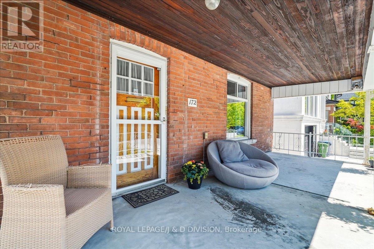 Property at 172 BRIAR HILL AVENUE image 3