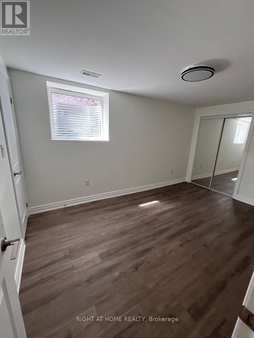 105 Laurier Avenue, Richmond Hill, Ontario  L4E 4P7 - Photo 7 - N12078524