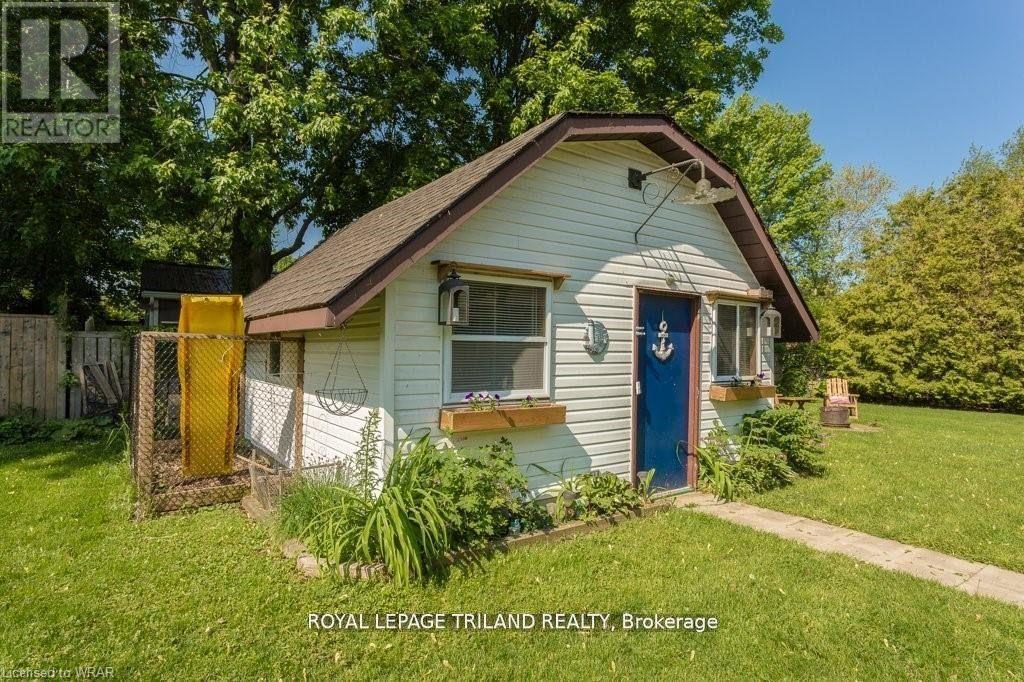 8443 Keith Street, Lambton Shores, Ontario  N0N 1J7 - Photo 29 - X12177370