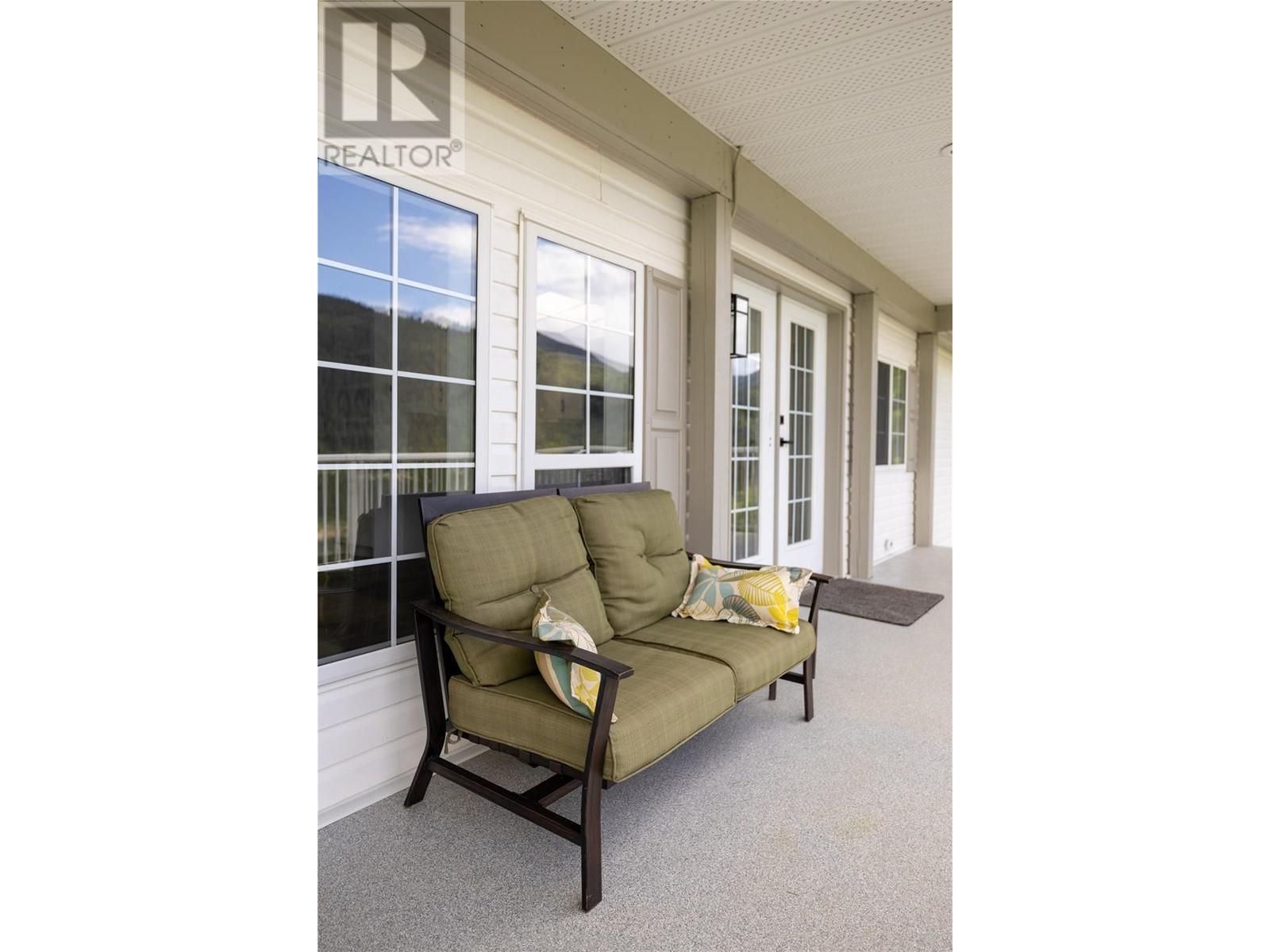 3288 Vindusky Road, Nelson, British Columbia  V1L 6X7 - Photo 62 - 10347553