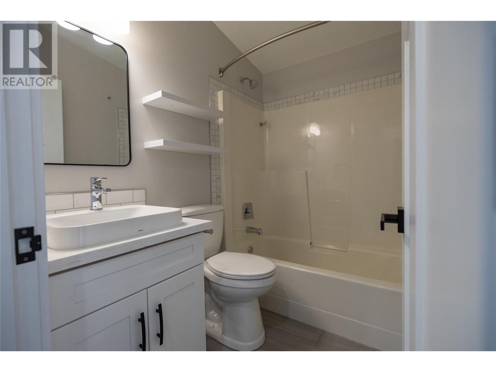 3288 Vindusky Road, Nelson, British Columbia  V1L 6X7 - Photo 25 - 10347553