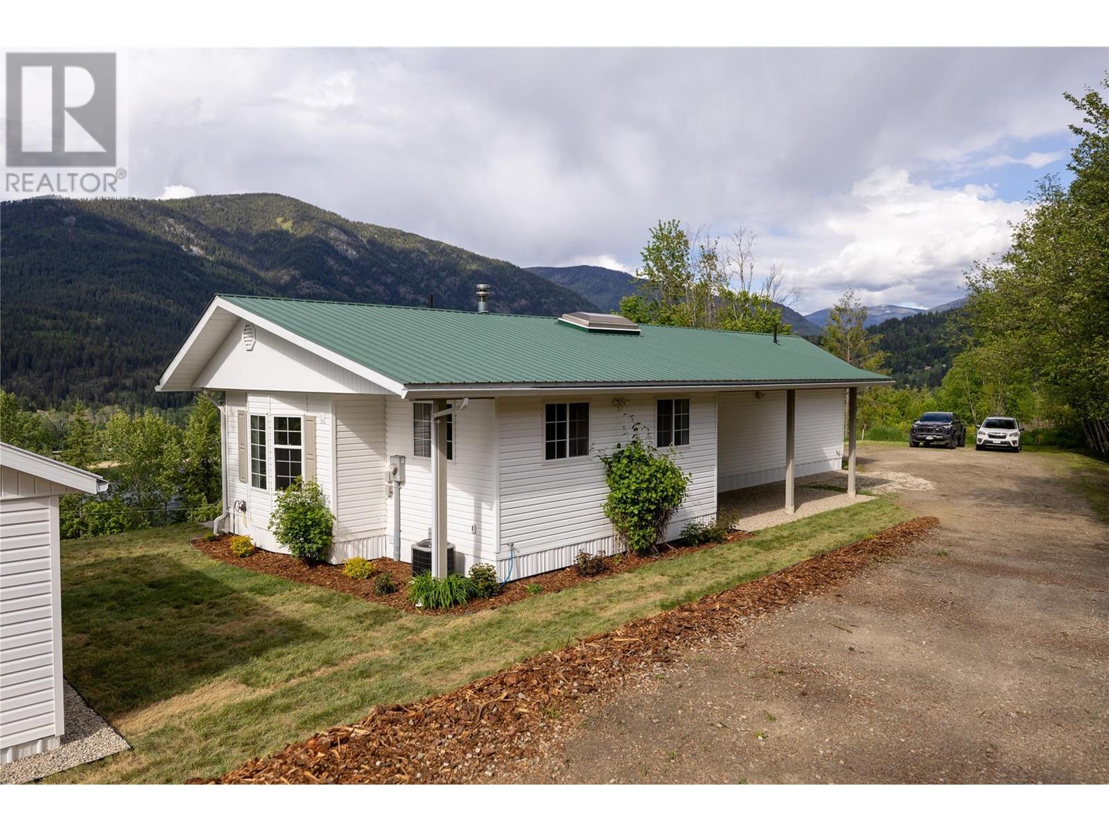 3288 Vindusky Road, Nelson, BC V1L6X7