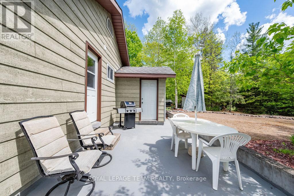 861 Stones Lake Road, Greater Madawaska, Ontario  K0J 1H0 - Photo 18 - X12177376