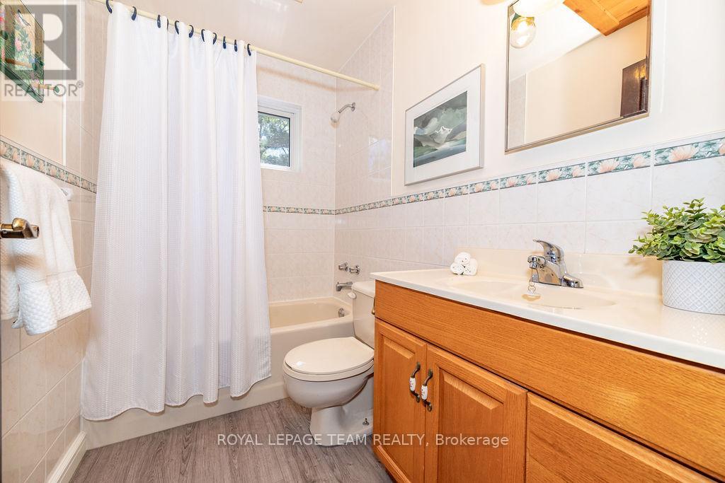861 Stones Lake Road, Greater Madawaska, Ontario  K0J 1H0 - Photo 19 - X12177376
