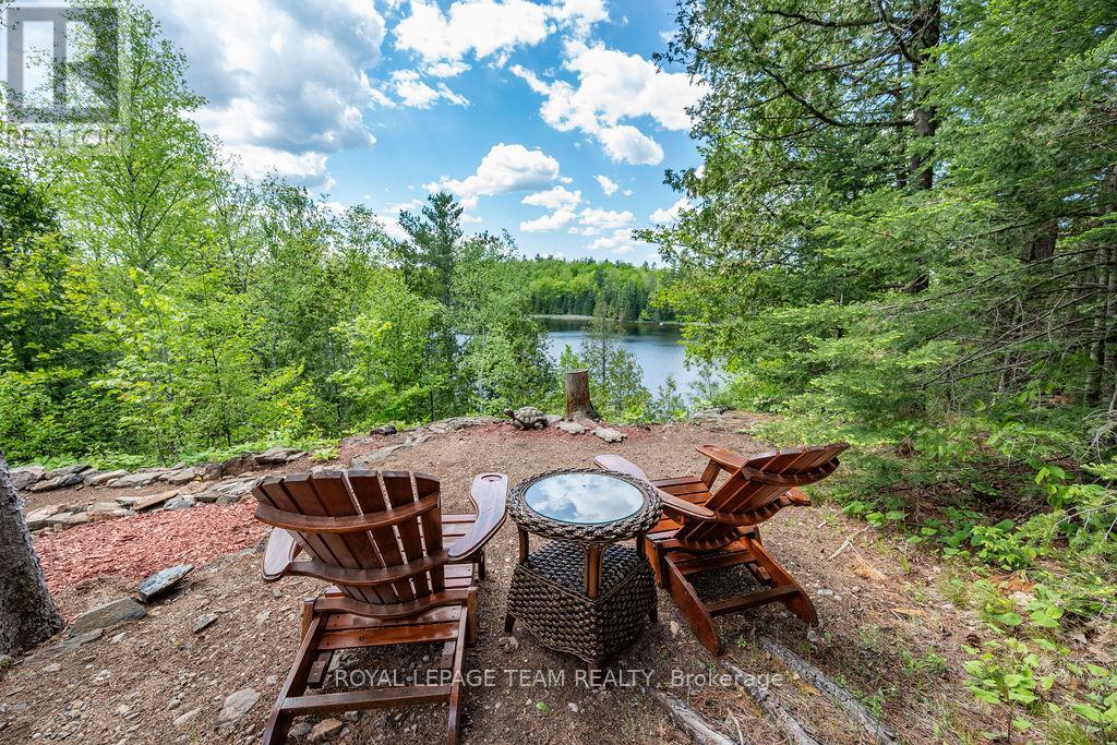 861 Stones Lake Road, Greater Madawaska, Ontario  K0J 1H0 - Photo 3 - X12177376