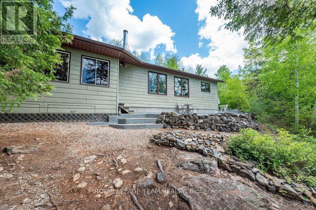 861 Stones Lake Road, Greater Madawaska, Ontario  K0J 1H0 - Photo 30 - X12177376